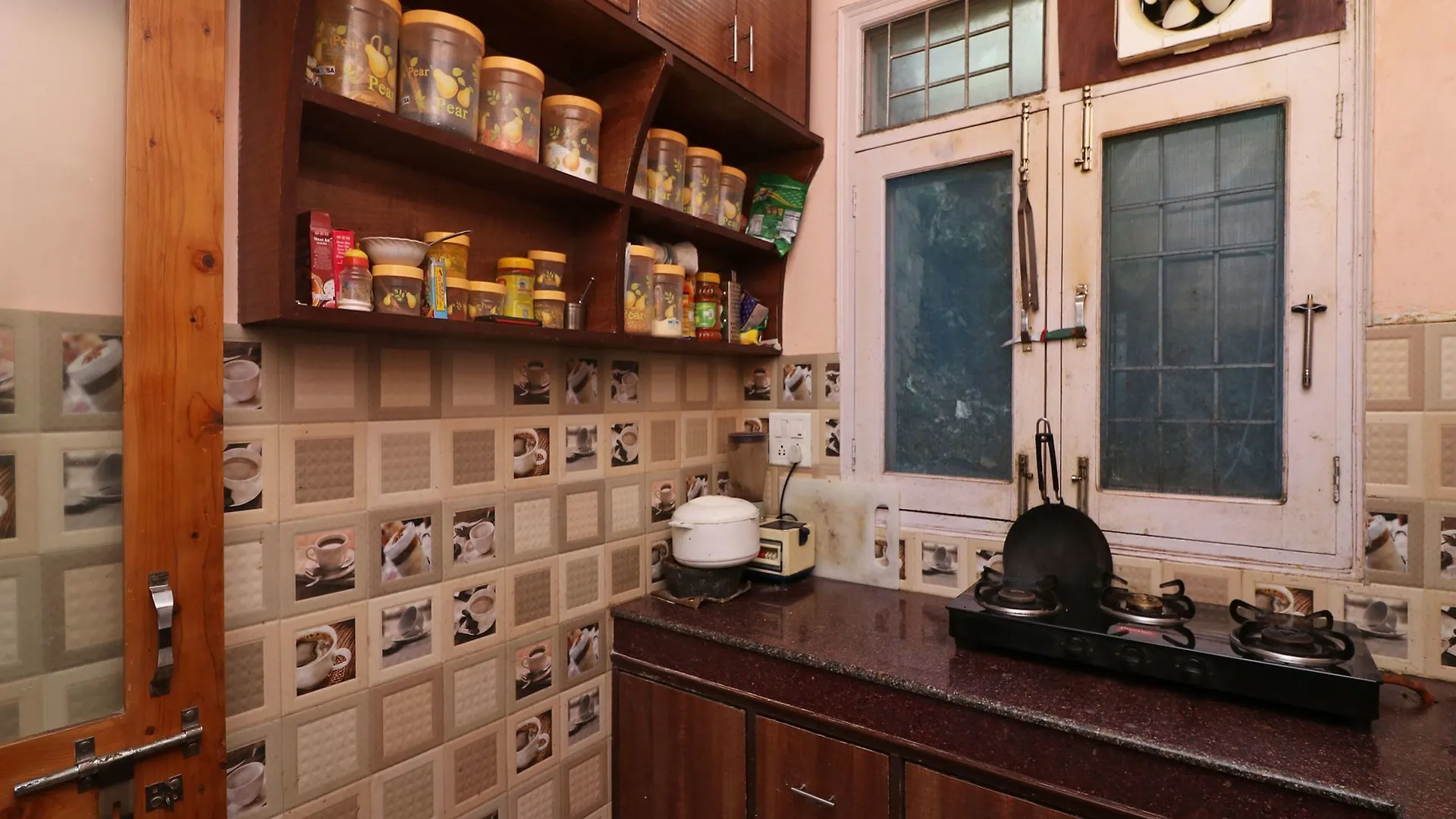 Oyo 13421 Home Cozy Hill View 2Bhk Chota Shimla