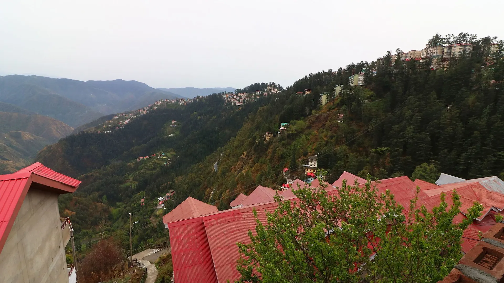 Oyo 13421 Home Cozy Hill View 2Bhk Chota Shimla